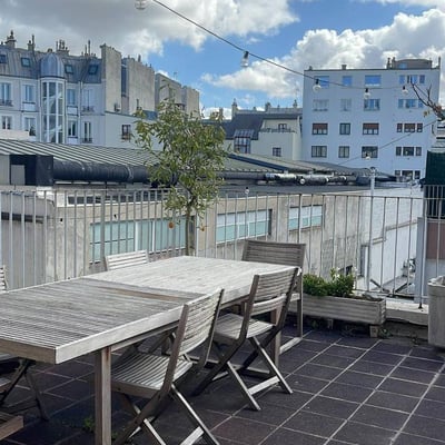 Alquiler de un apartamento amueblado con terraza, 70 m², París, Francia